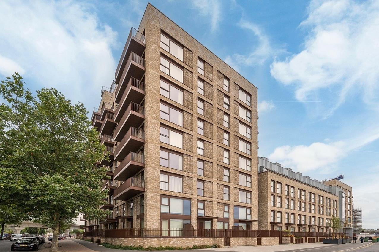 לונדון Deluxe Double Bed In Shared Apt Near Canary Wharf, City Airport & O2 Arena With Thames View מראה חיצוני תמונה