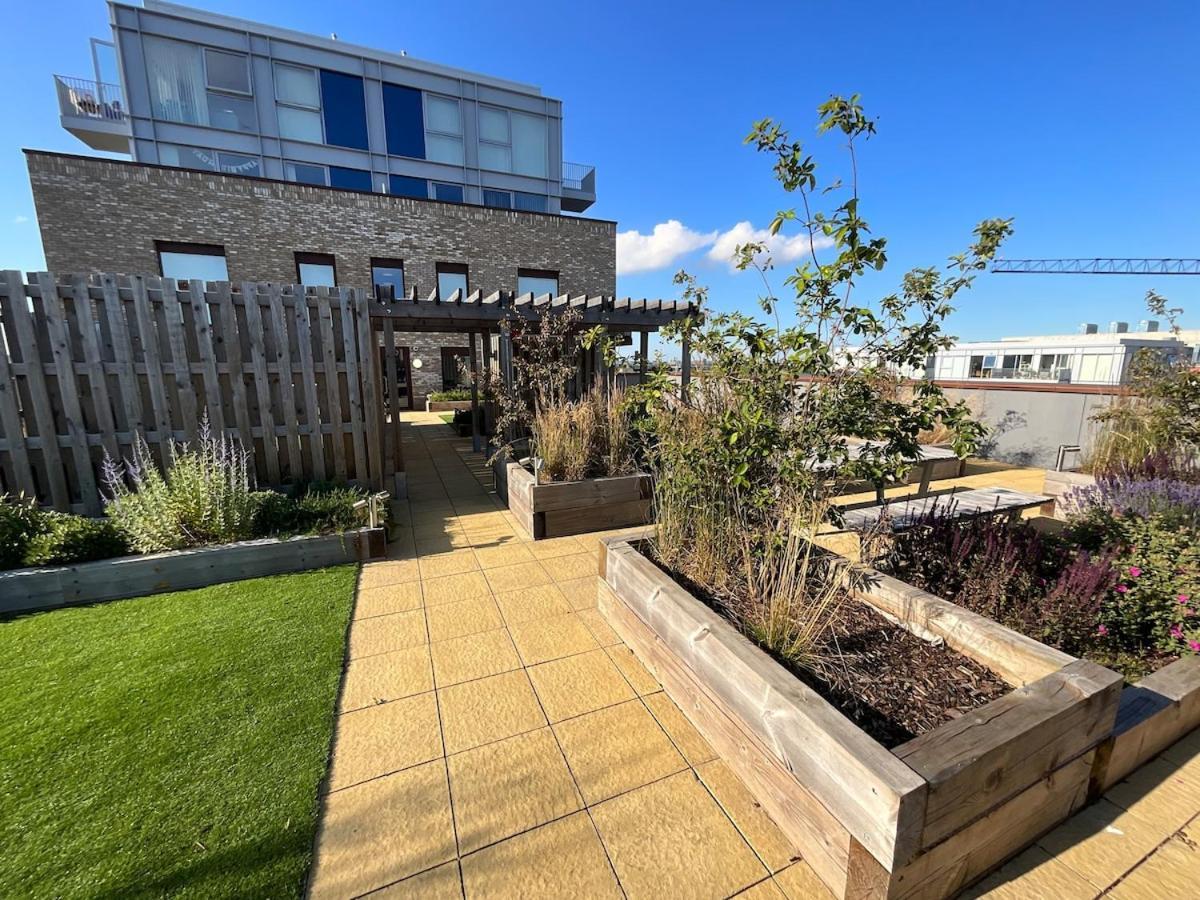 לונדון Deluxe Double Bed In Shared Apt Near Canary Wharf, City Airport & O2 Arena With Thames View מראה חיצוני תמונה
