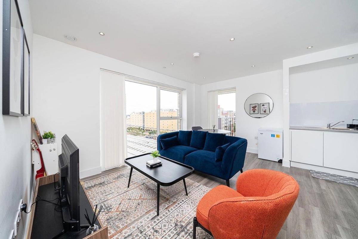 לונדון Deluxe Double Bed In Shared Apt Near Canary Wharf, City Airport & O2 Arena With Thames View מראה חיצוני תמונה